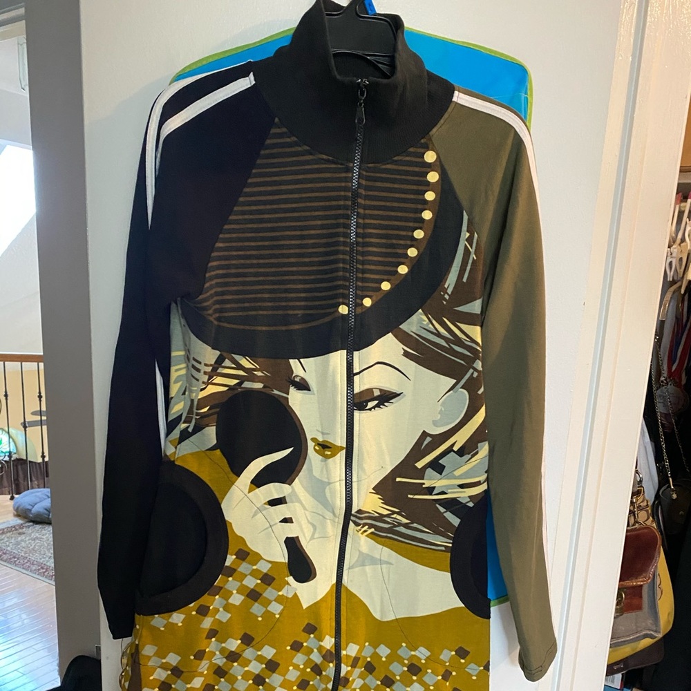 Beautiful artsy mid length jacket